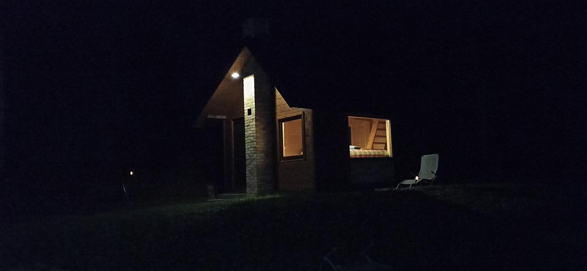 Survivalowa Chata W Lesie Bukowsko Exterior foto
