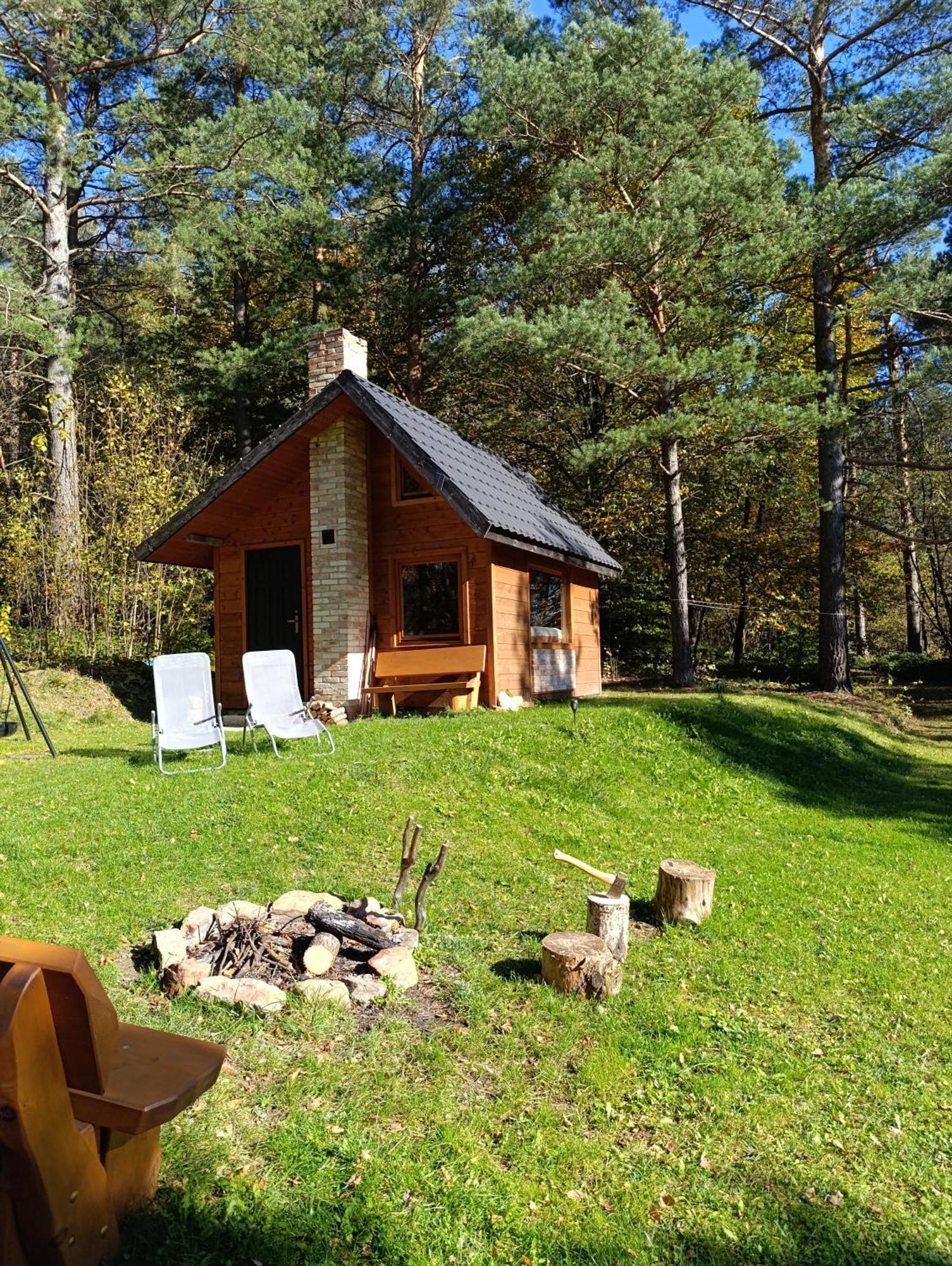 Survivalowa Chata W Lesie Bukowsko Exterior foto